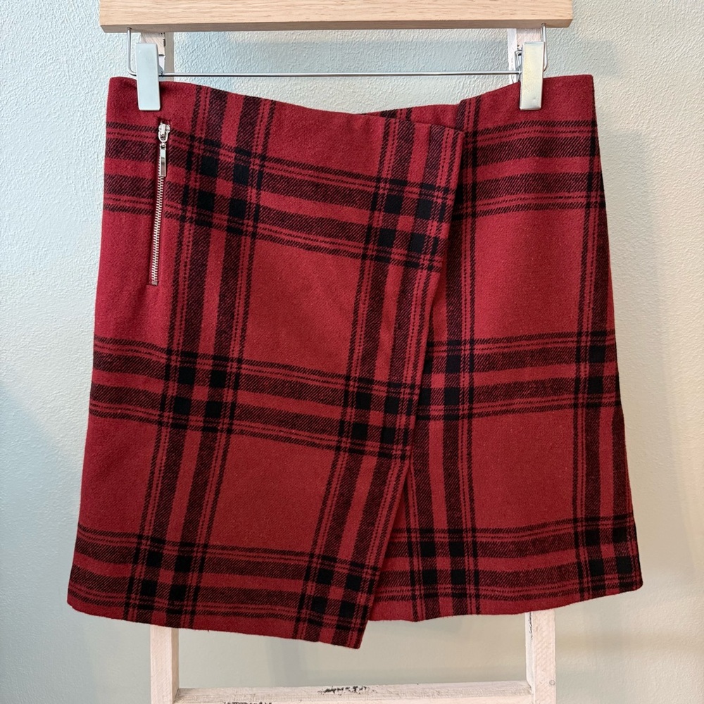 British Khaki Tartan Plaid Red and Black Women's Mini Skirt Size 4 - Picture 1 of 9